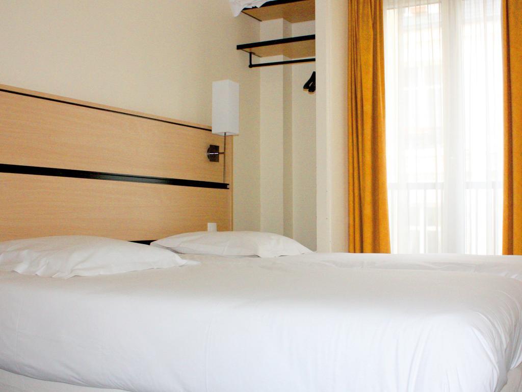 Hotel New Saint Lazare Parigi